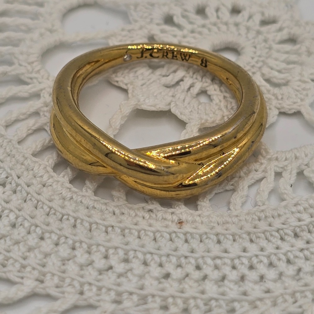 J Crew Twisted Band Ring Size 8 Gold Tone